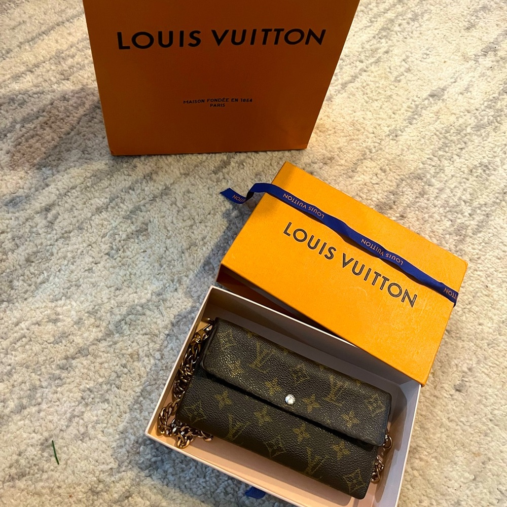 Authentic Louis Vuitton cross body wallet